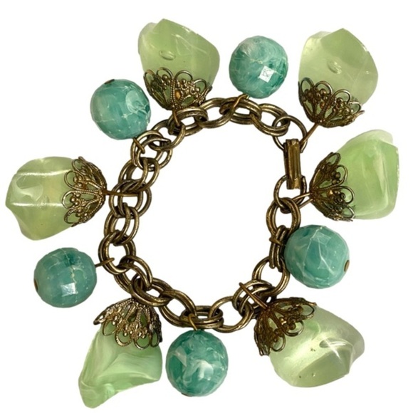 Vintage  Charm Bracelet Sea Green Lucite - Picture 1 of 4